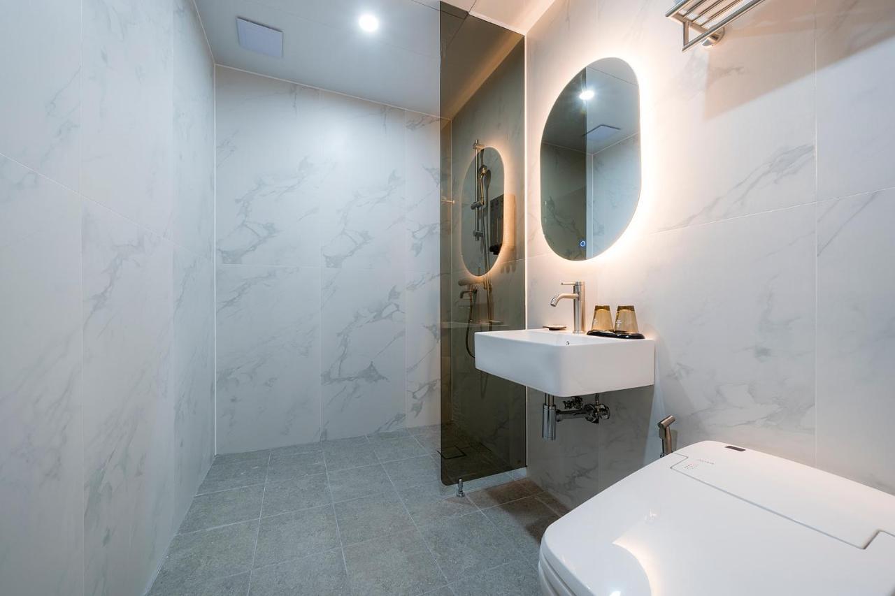 Brown Dot Hotel Pyeonghwa Plaza Mokpo Exterior photo